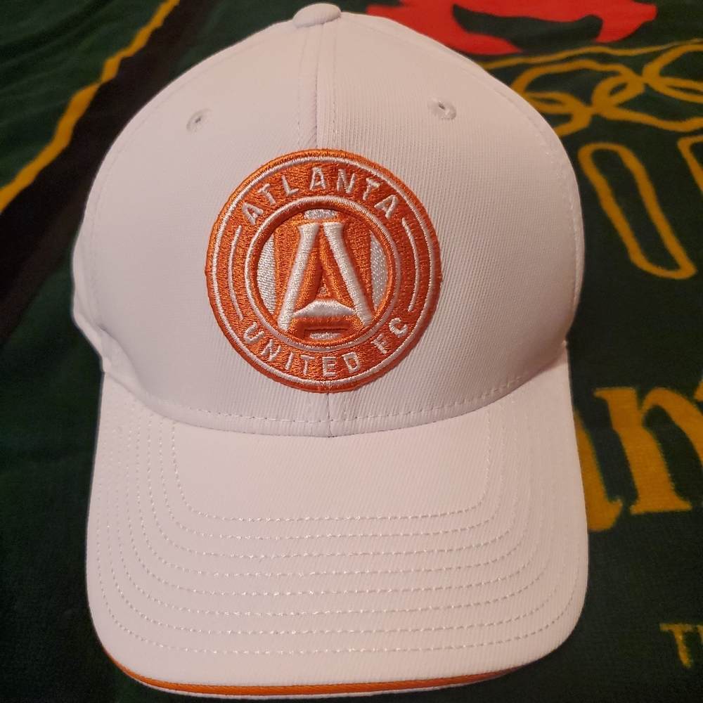 2018 Atlanta United Peach Colorway